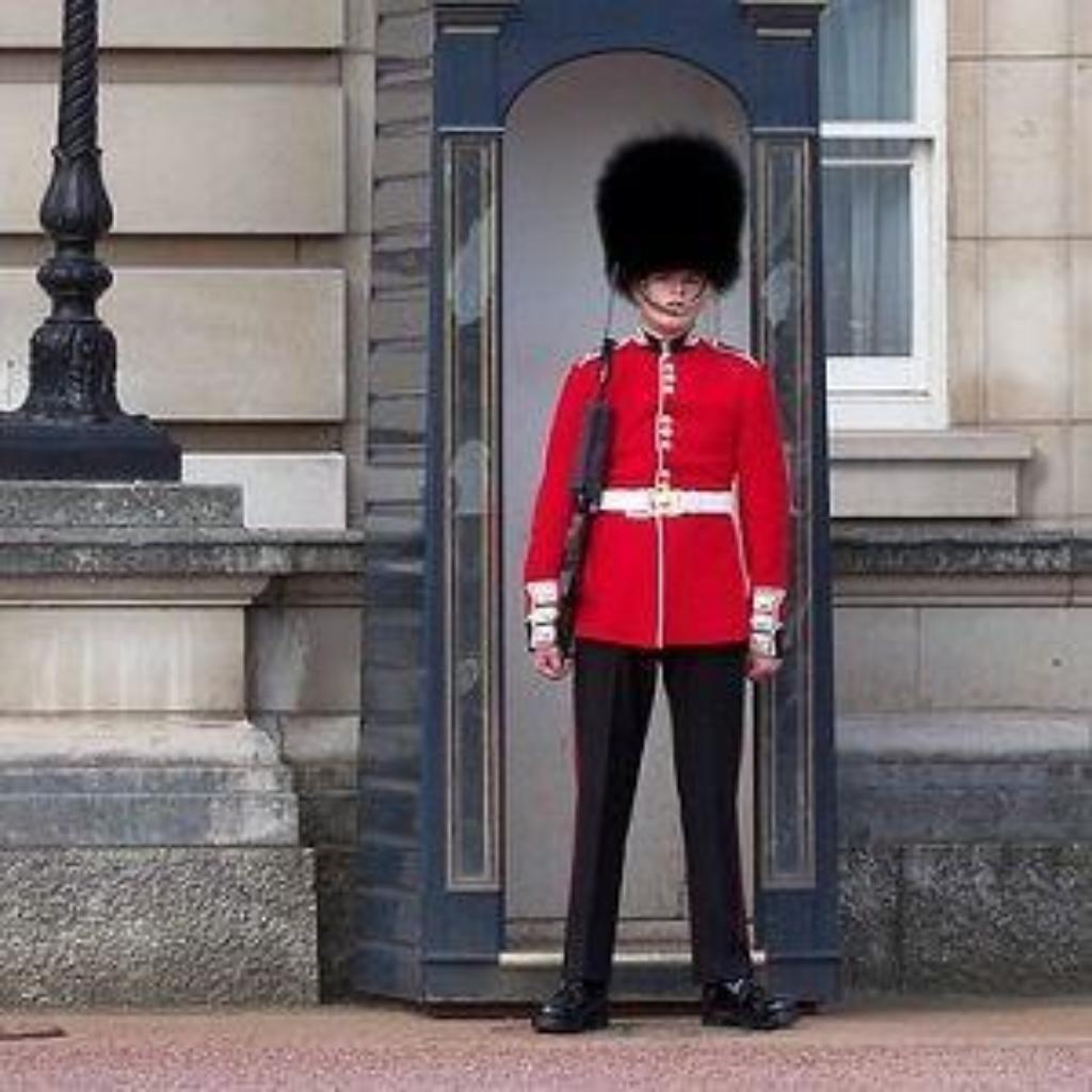 guard-pixabay2903021_640